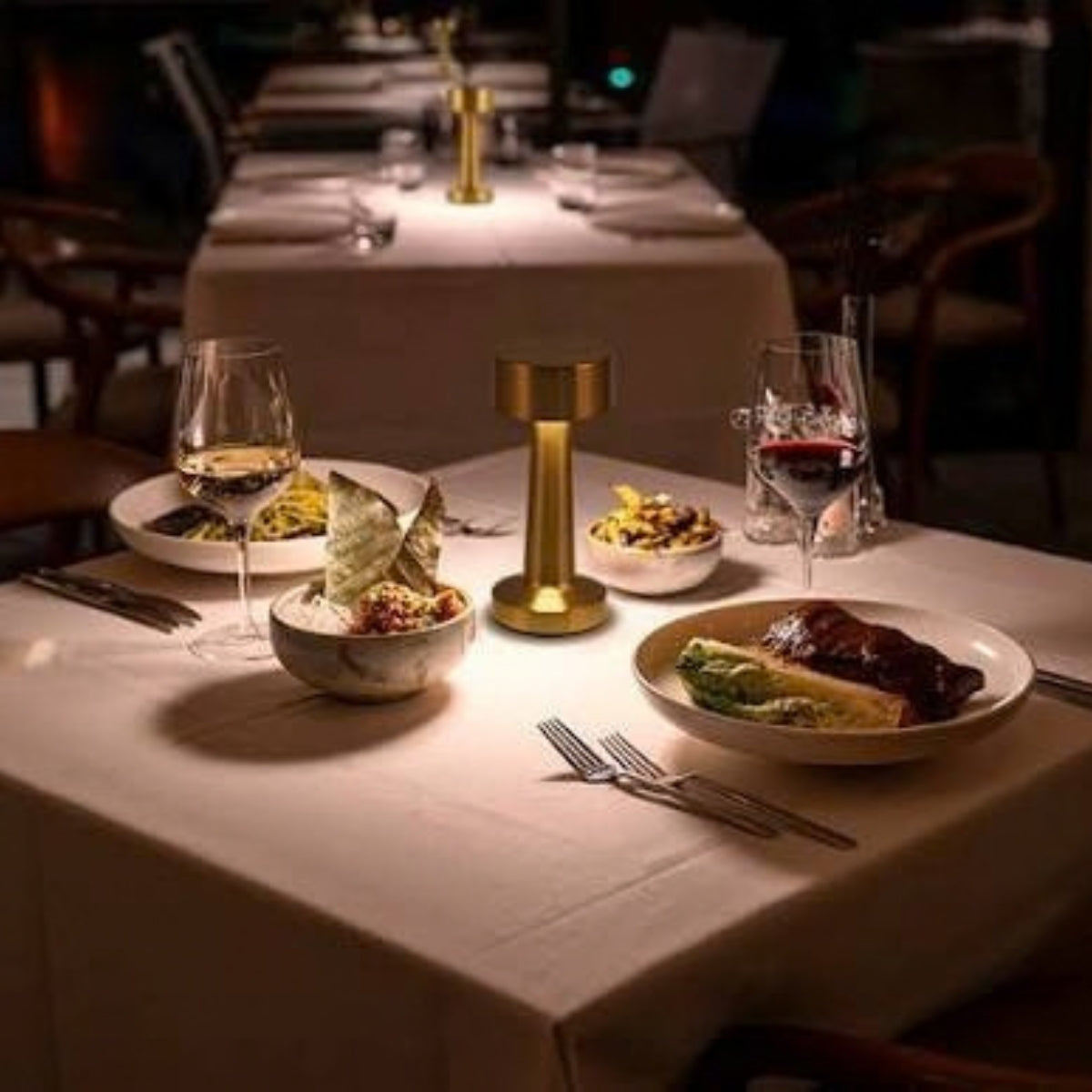 Luminária de Mesa LED Jimp Recarregável Ouro Taschibra