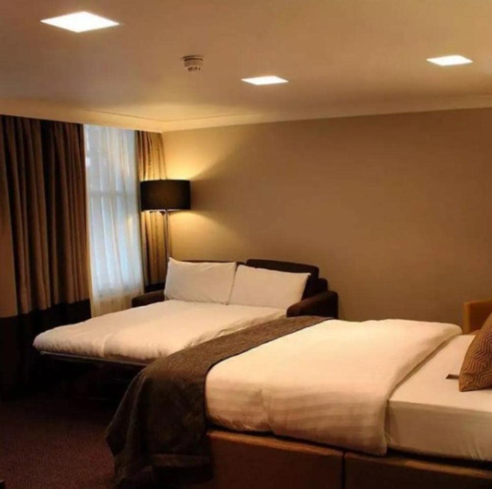 Painel Led 18w Quadrado Embutir 3000k Taschibra
