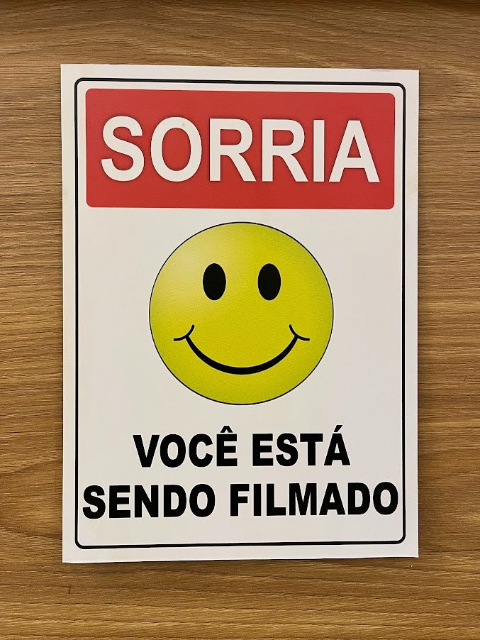Placa Sorria Voce Esta Sendo Filmado 15x20cm Encartale - Thony Ferragem