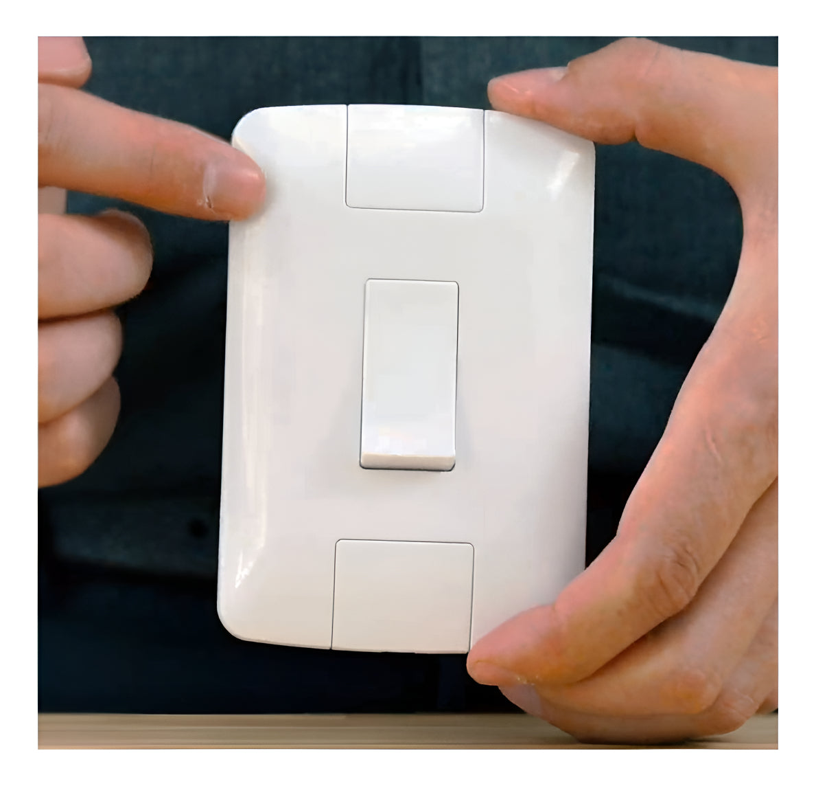 Conjunto 1 Interruptor Simples Aria 4x2 Branco Tramontina