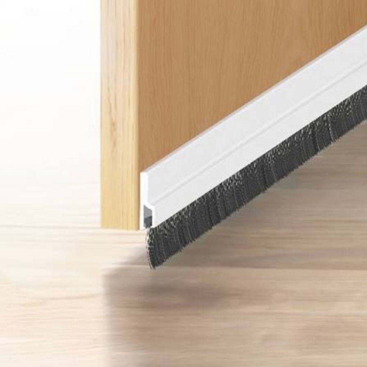 Veda Porta Adesivo com Escova 100cm Branco Tecnoperfil