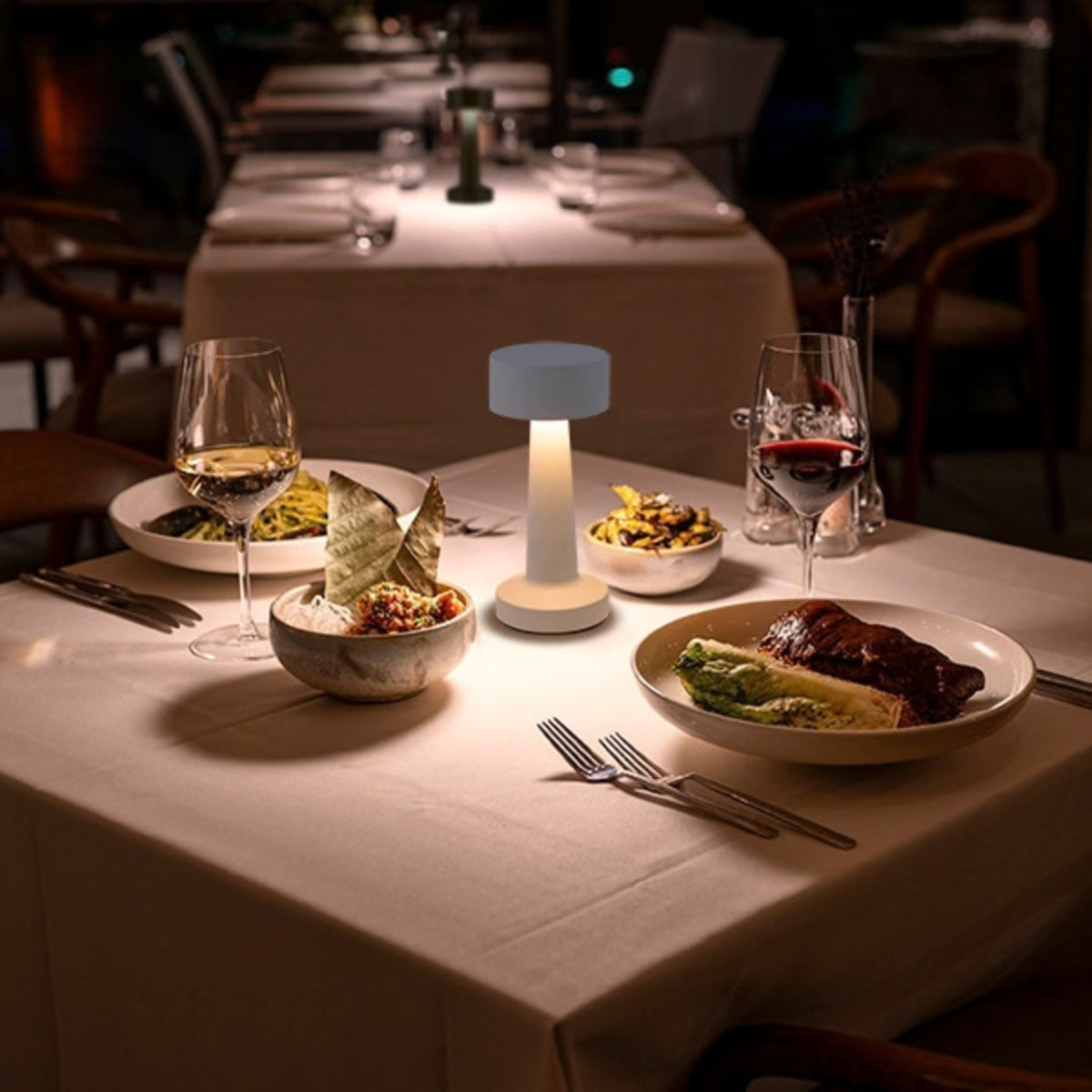 Luminária de Mesa LED Jimp Recarregável Branco Taschibra