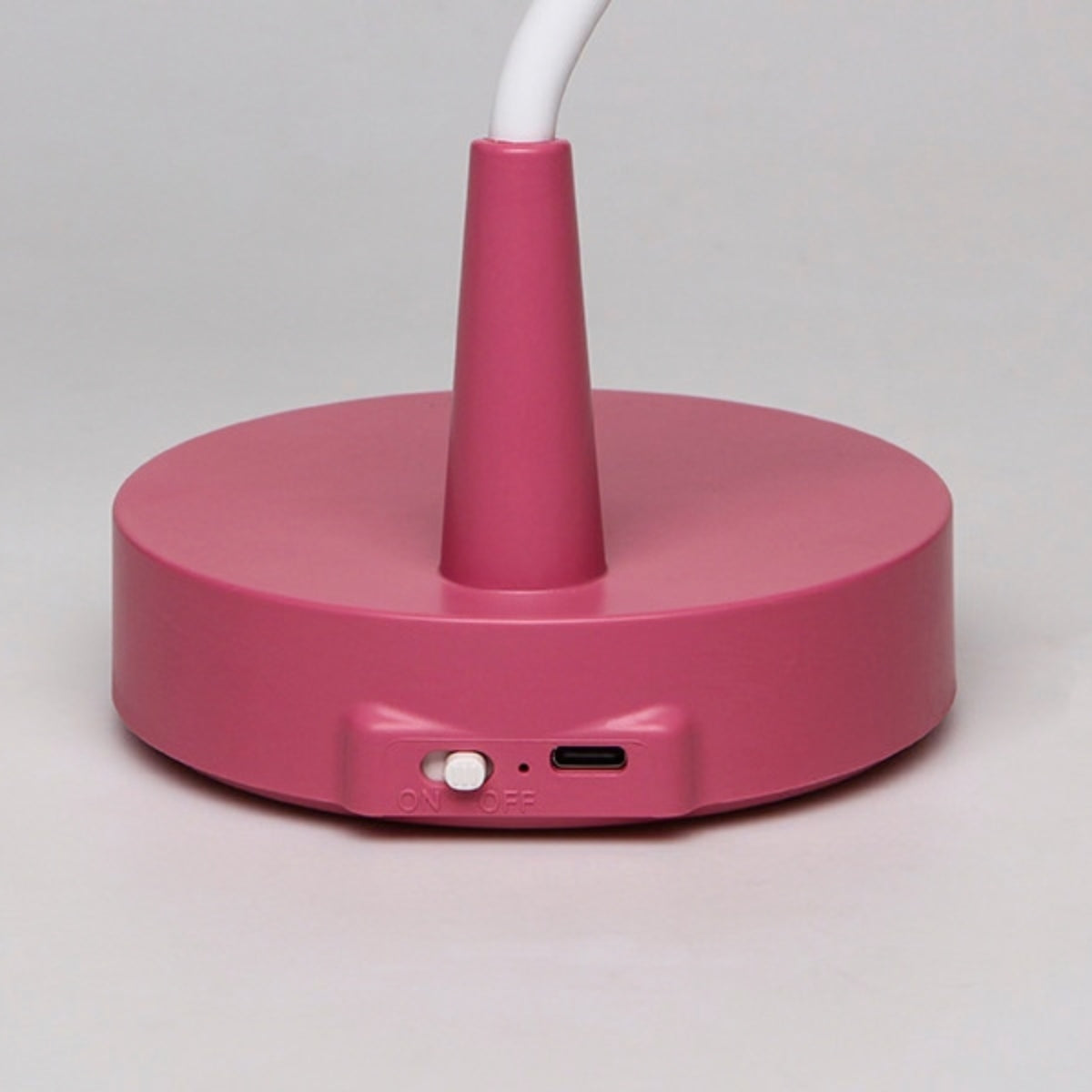 Luminária de Mesa LED CUP Recarregável Rosa 4W Taschibra