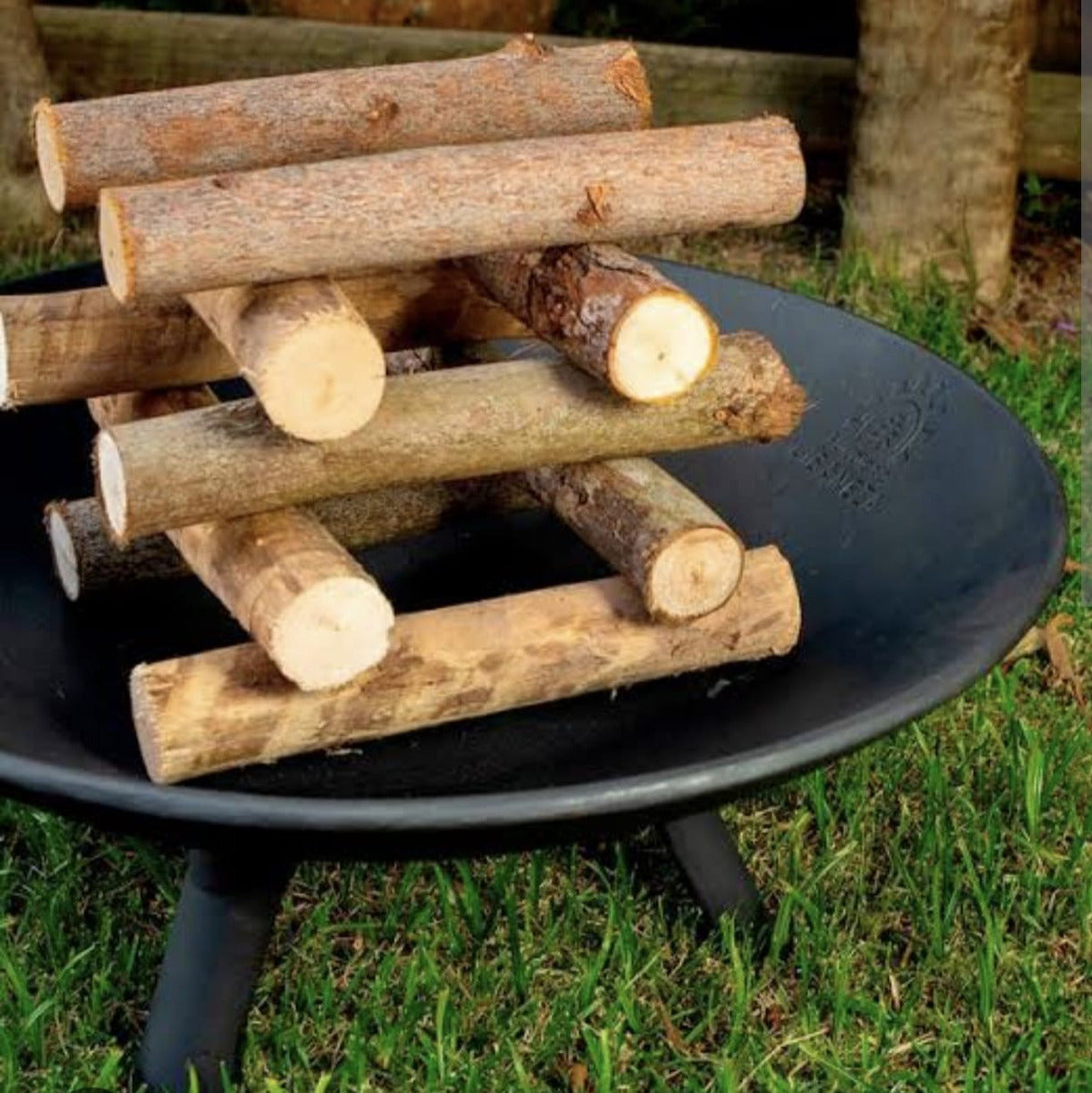 Lenha Acacia Negra Saco 10Kg Ivoti - Thony Ferragem